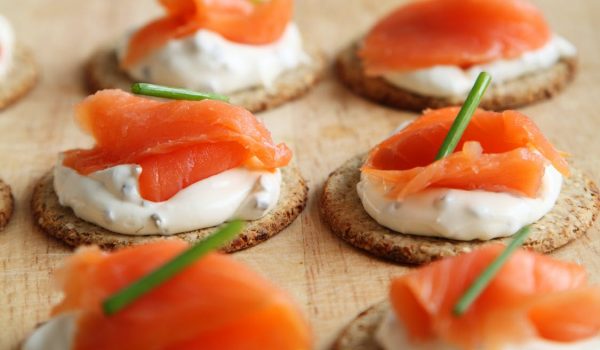 appetizer-canape-canapes-cheese-41967-600x350